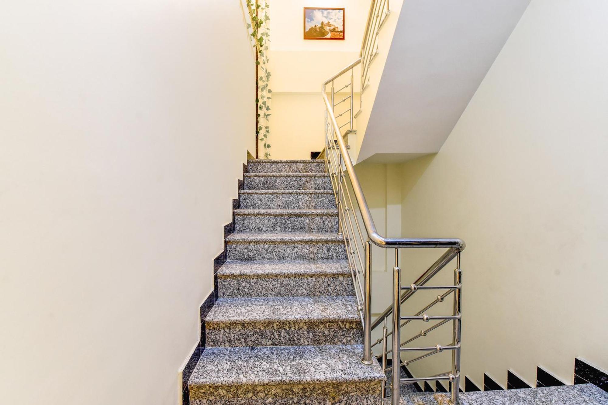 Hotel Fabexpress Mewar Shine Udajpur Zewnętrze zdjęcie